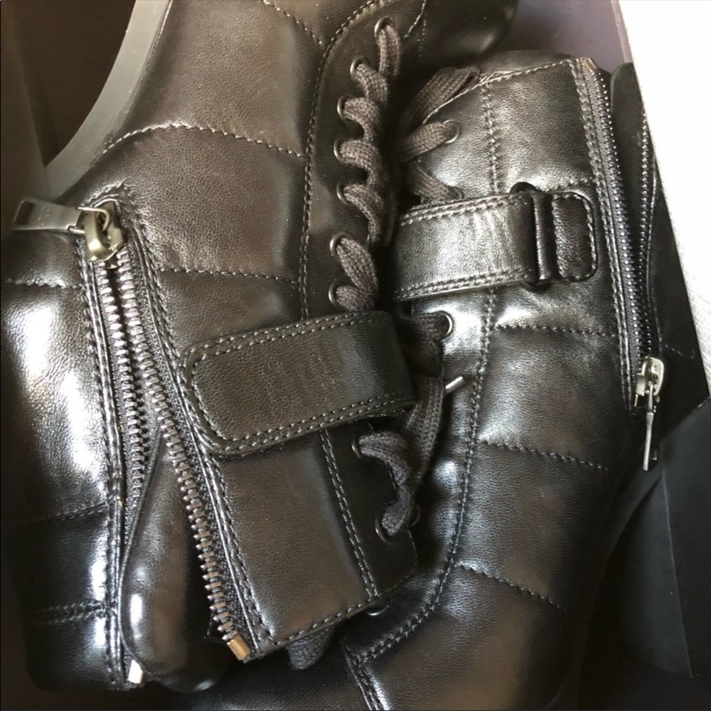Prada black heeled boots - Picture 3 of 14